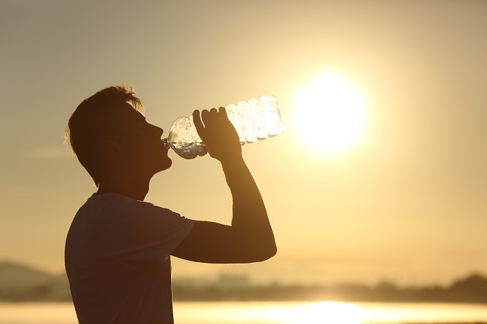  Oman continues to experience intense summer heat with temperatures reaching 48C in several regions including Al Khaburah Al Suwaiq Wadi Al Maawil and Saham 
